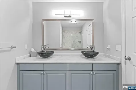 4 Mcmanus Court West Orange NJ 07052