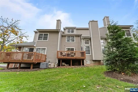 4 Mcmanus Court West Orange NJ 07052