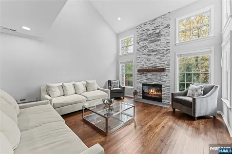 4 Mcmanus Court West Orange NJ 07052