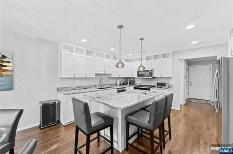 4 Mcmanus Court West Orange NJ 07052