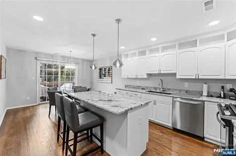4 Mcmanus Court West Orange NJ 07052