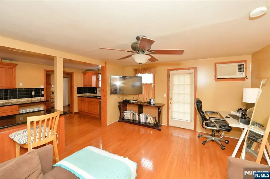 99 E Broad Street Bergenfield NJ 07621