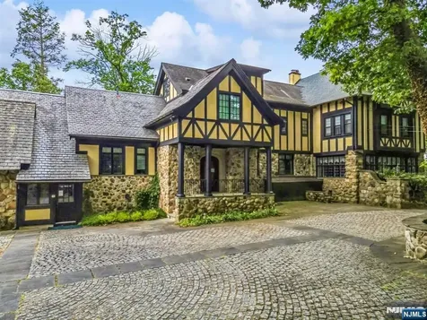 131 Rensselaer Road Essex Fells NJ 07021