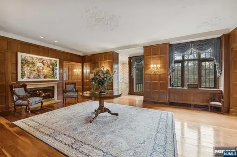 131 Rensselaer Road Essex Fells NJ 07021