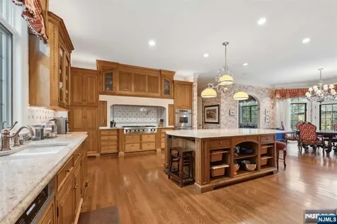 131 Rensselaer Road Essex Fells NJ 07021