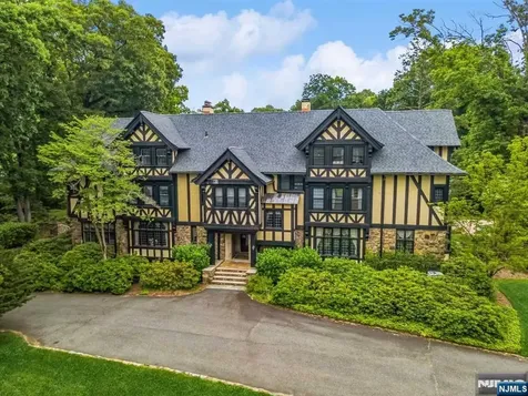 131 Rensselaer Road Essex Fells NJ 07021