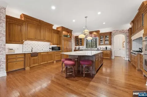 131 Rensselaer Road Essex Fells NJ 07021