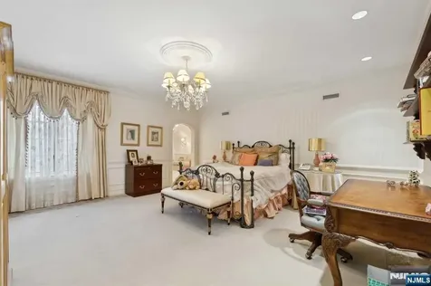 131 Rensselaer Road Essex Fells NJ 07021