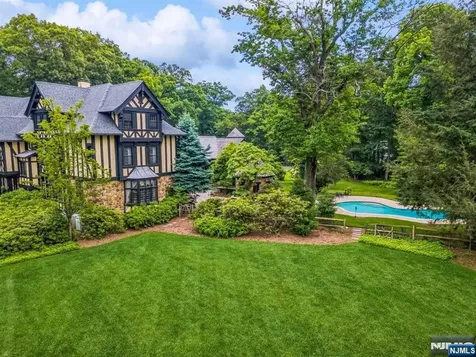 131 Rensselaer Road Essex Fells NJ 07021