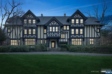 131 Rensselaer Road Essex Fells NJ 07021