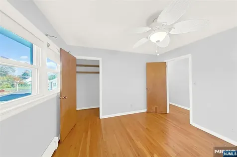 54 Mapledale Avenue Roxbury Township NJ 07876