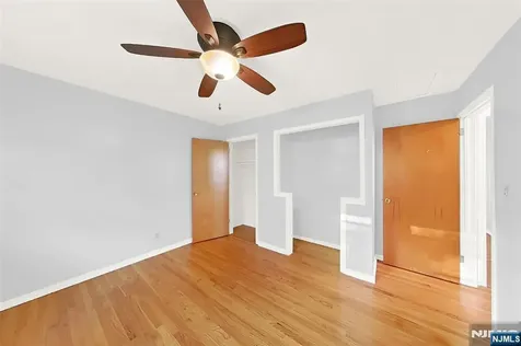 54 Mapledale Avenue Roxbury Township NJ 07876