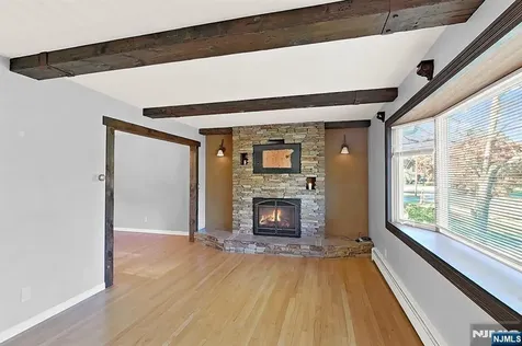 54 Mapledale Avenue Roxbury Township NJ 07876
