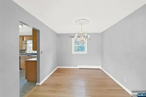 54 Mapledale Avenue Roxbury Township NJ 07876