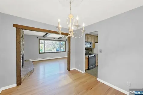54 Mapledale Avenue Roxbury Township NJ 07876