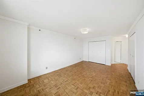 1265 15th Street Fort Lee NJ 07024