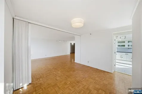1265 15th Street Fort Lee NJ 07024