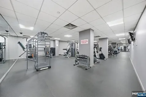 1265 15th Street Fort Lee NJ 07024