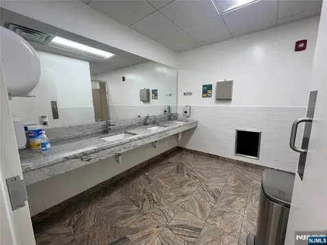 784 Grand Avenue Ridgefield NJ 07657