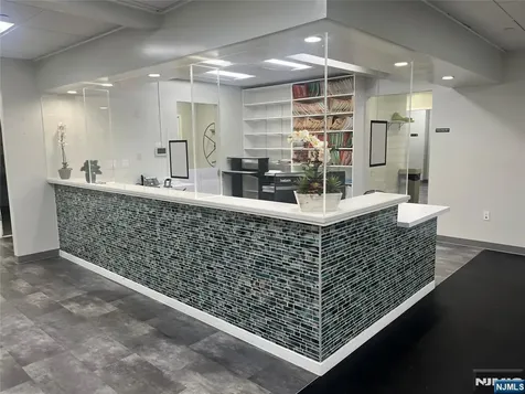 784 Grand Avenue Ridgefield NJ 07657