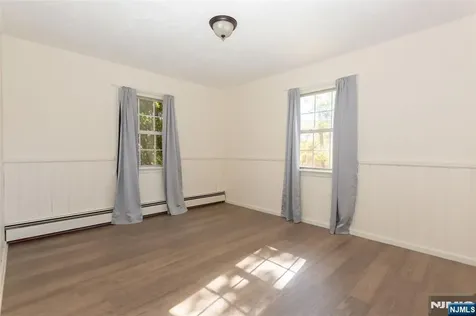 318 Germantown Road West Milford NJ 07480