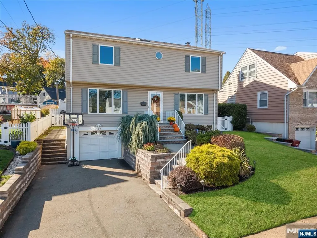 25 Glenview Road Nutley NJ 07110