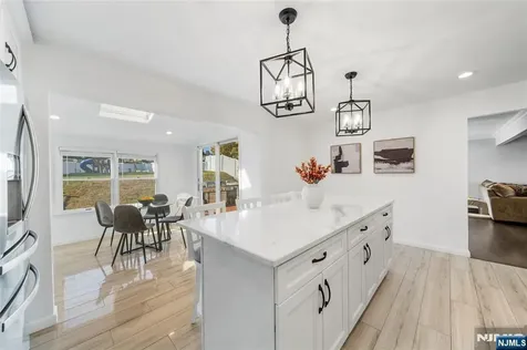 25 Glenview Road Nutley NJ 07110