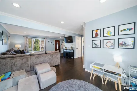 25 Glenview Road Nutley NJ 07110