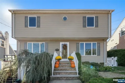 25 Glenview Road Nutley NJ 07110