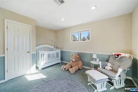 25 Glenview Road Nutley NJ 07110