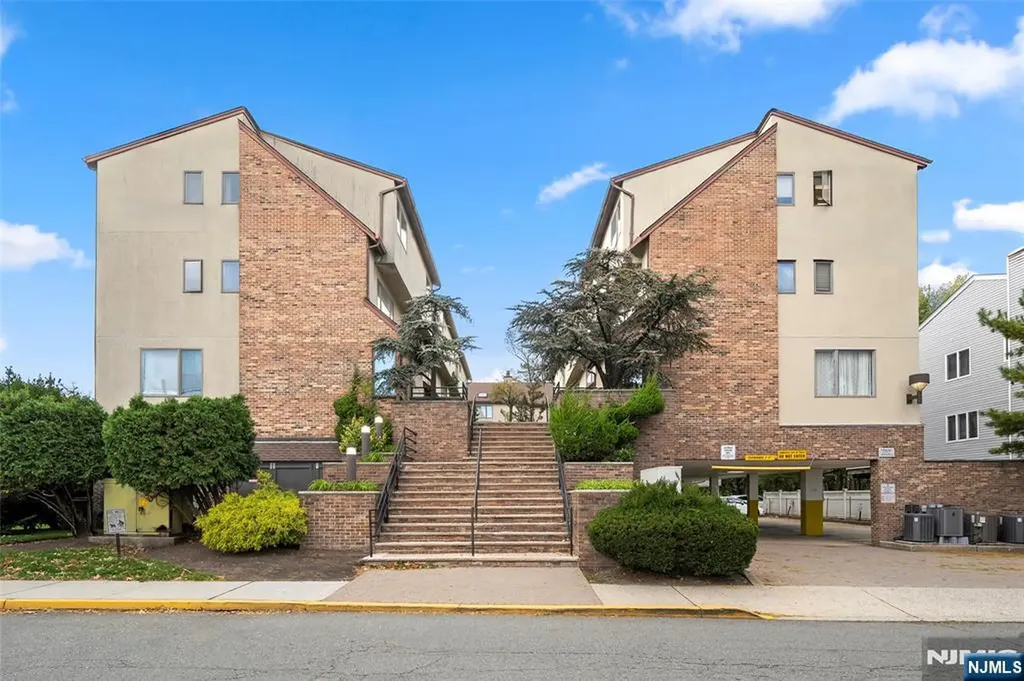 1333 15th Street Fort Lee NJ 07024