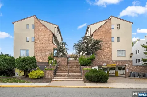 1333 15th Street Fort Lee NJ 07024
