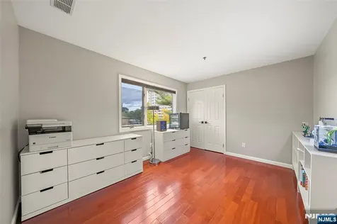 1333 15th Street Fort Lee NJ 07024