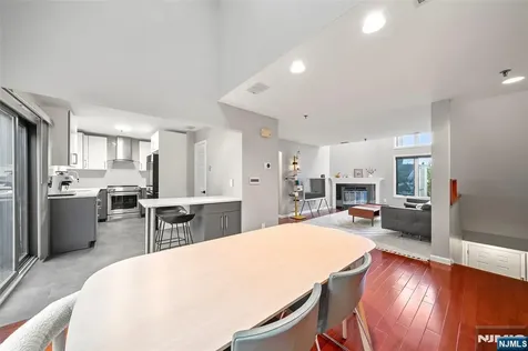1333 15th Street Fort Lee NJ 07024