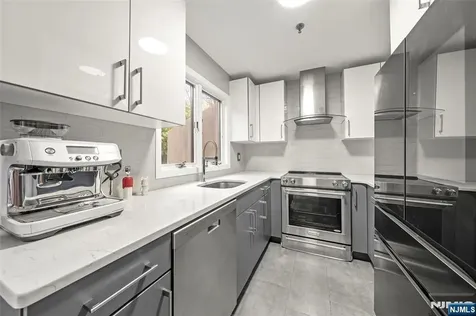 1333 15th Street Fort Lee NJ 07024