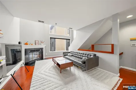 1333 15th Street Fort Lee NJ 07024