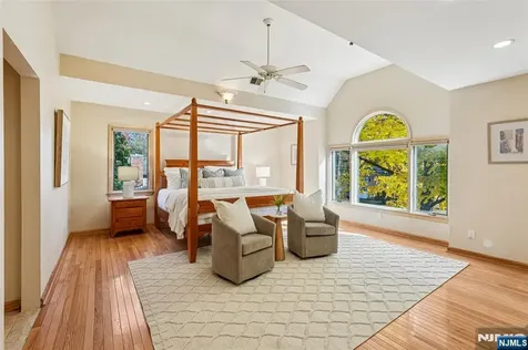 277 Spring Valley Road Park Ridge NJ 07656