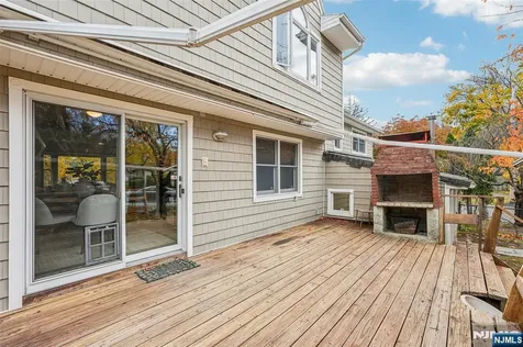 277 Spring Valley Road Park Ridge NJ 07656