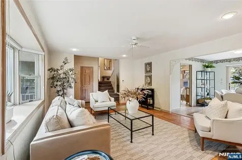 277 Spring Valley Road Park Ridge NJ 07656