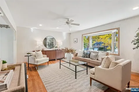 277 Spring Valley Road Park Ridge NJ 07656