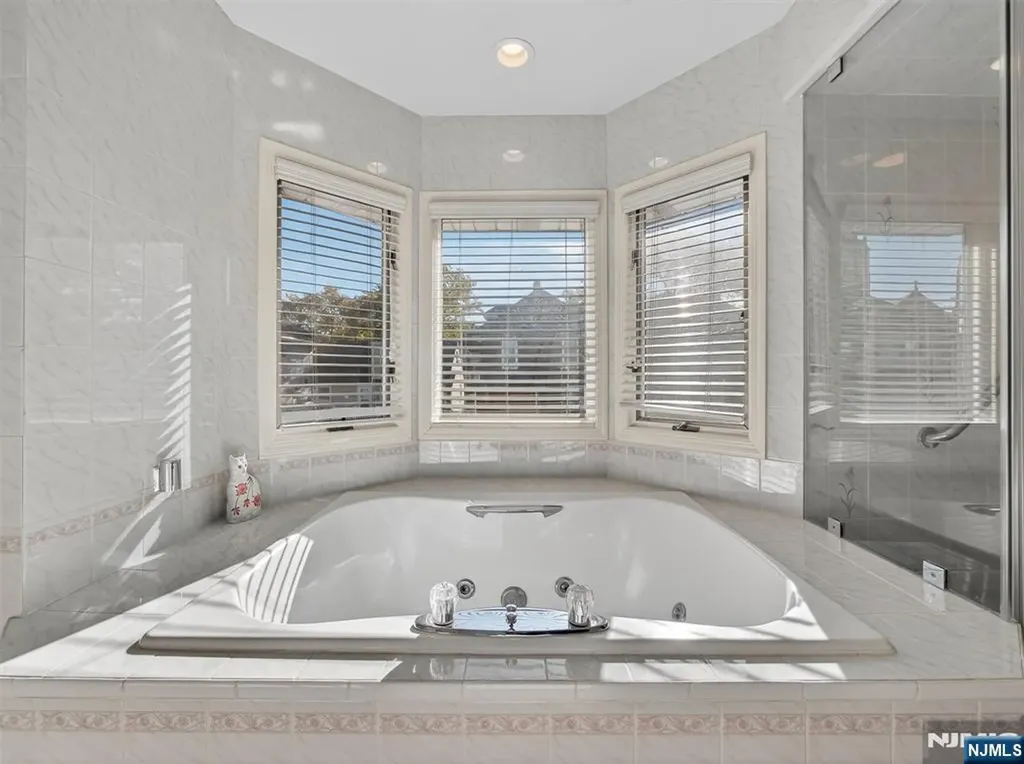 251 Summit Avenue Bogota NJ 07603