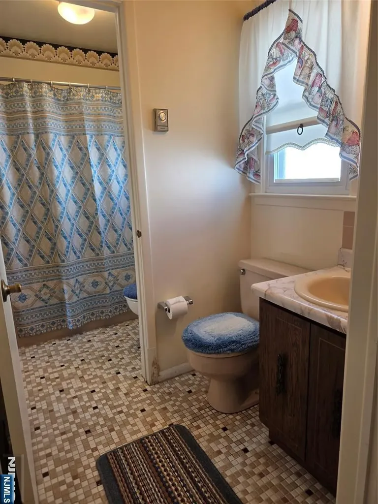 8 Barker Street Brick NJ 08724