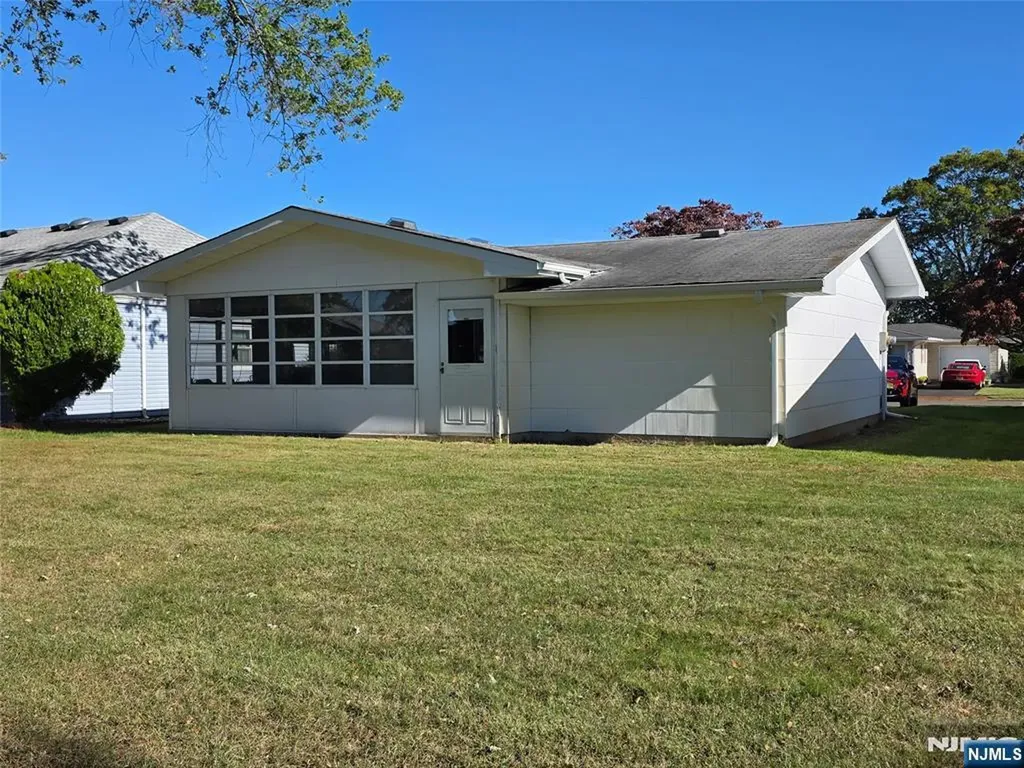 8 Barker Street Brick NJ 08724