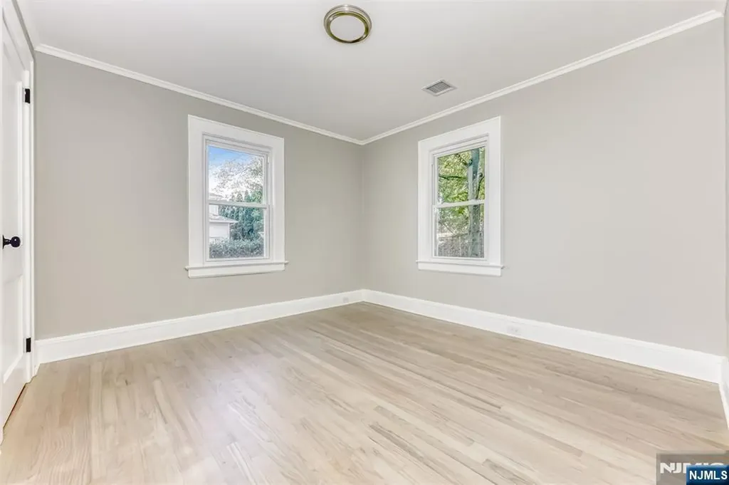 8 Parkway Caldwell NJ 07006