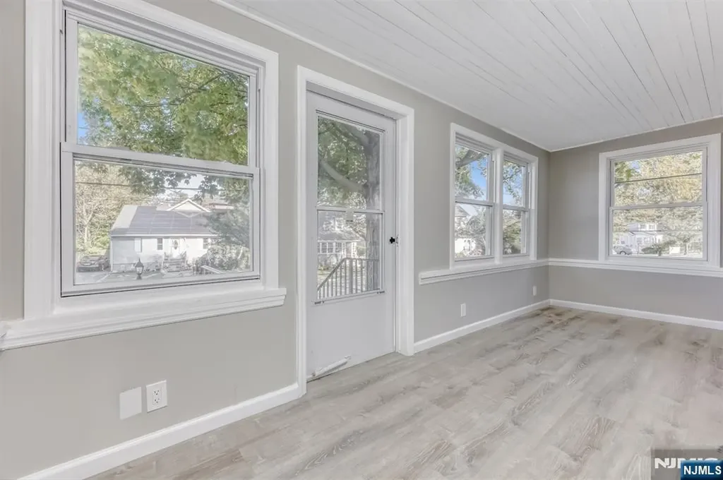 8 Parkway Caldwell NJ 07006