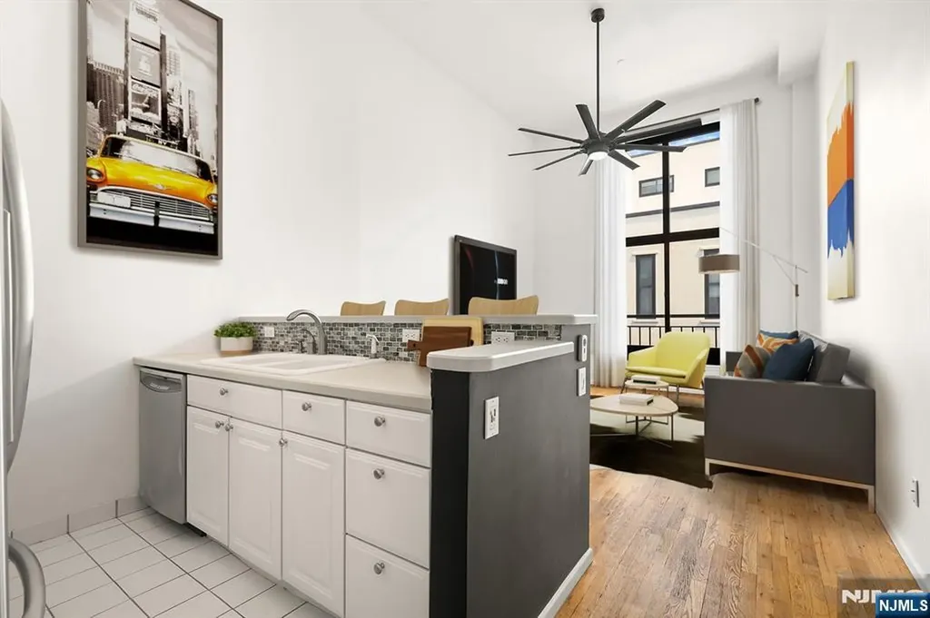 518-536 Gregory Weehawken NJ 07086