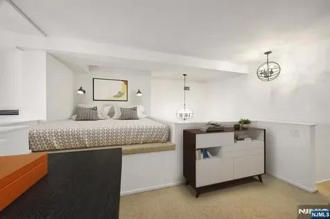 518-536 Gregory Weehawken NJ 07086