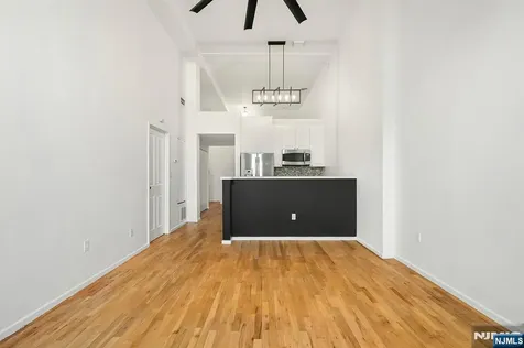 518-536 Gregory Weehawken NJ 07086