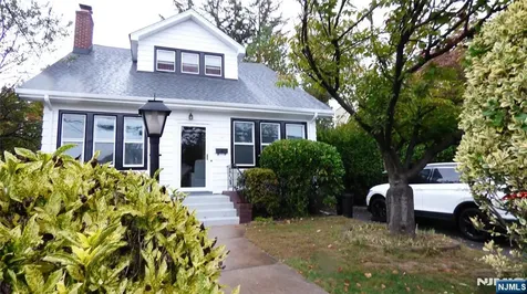 211 Madison Avenue New Milford NJ 07646