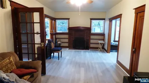 211 Madison Avenue New Milford NJ 07646
